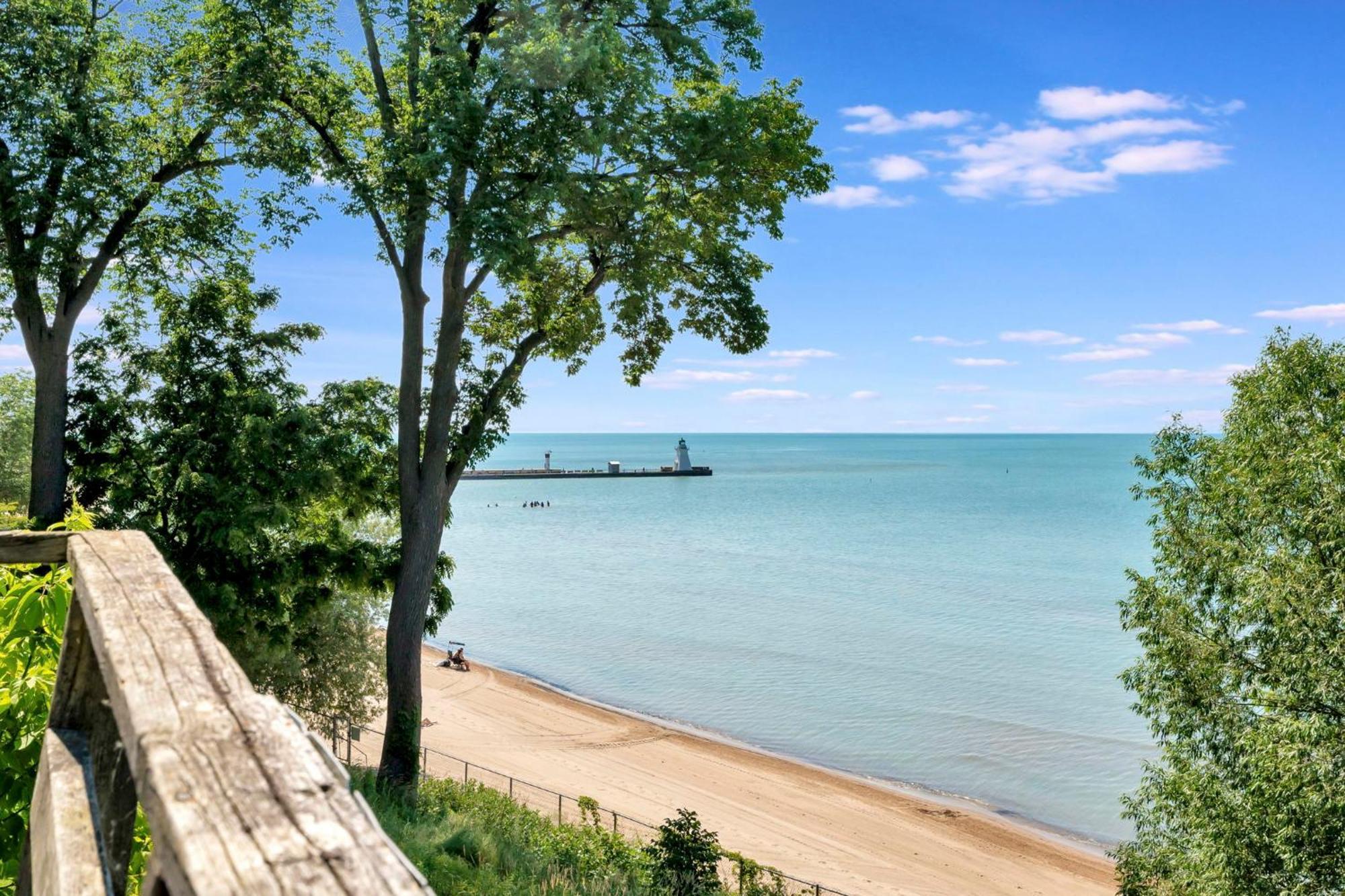 Luxe Lodges On Lake Erie بورت دوفير المظهر الخارجي الصورة